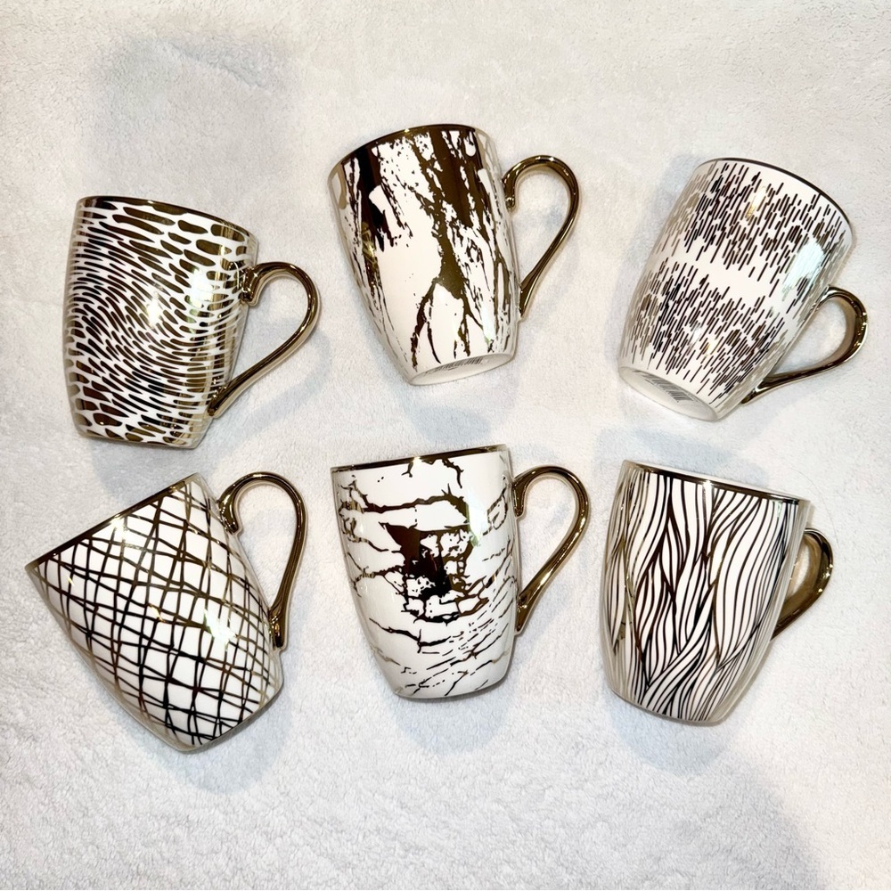 Set of 6 Artistic Gold and White Mugs